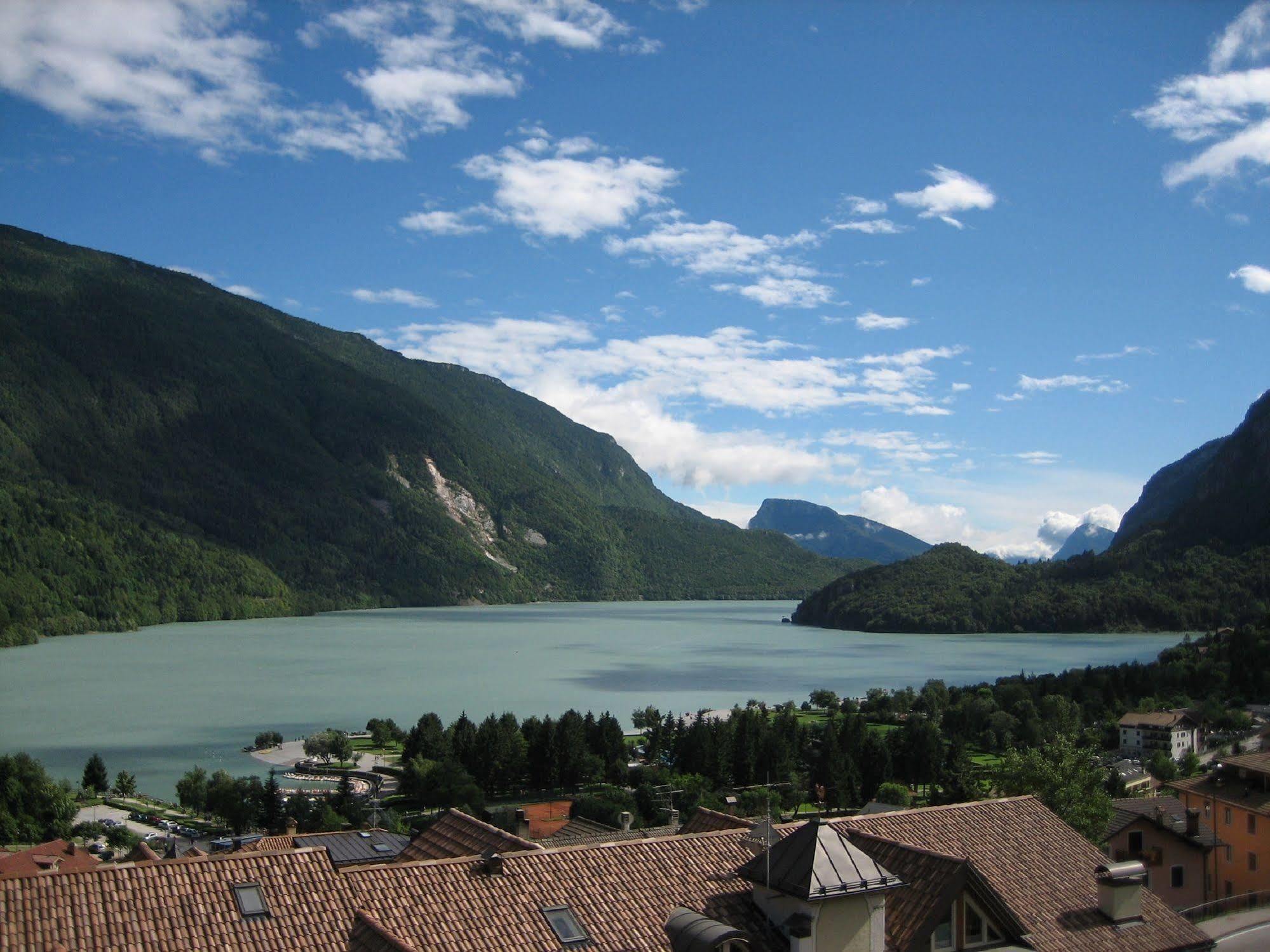 Hotel Panorama Molveno Exteriér fotografie