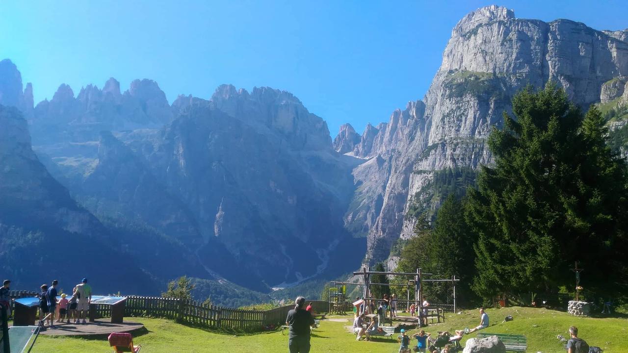 Hotel Panorama Molveno Exteriér fotografie